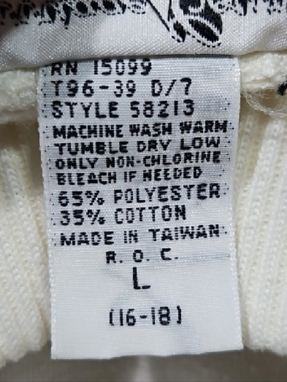 Vintage Carriage Court Cream Mock Neck Sweatshirt Large Cable Knit Trim